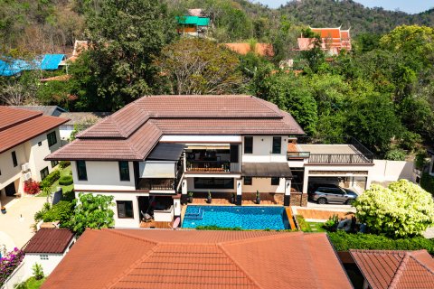 Villa in Hua Hin, Thailand 5 Schlafzimmer № 222121 - Foto 2