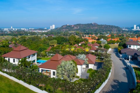 Villa in Hua Hin, Thailand 5 Schlafzimmer № 222124 - Foto 3