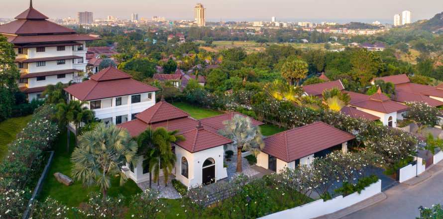 Villa in Hua Hin, Thailand 5 Schlafzimmer № 222124