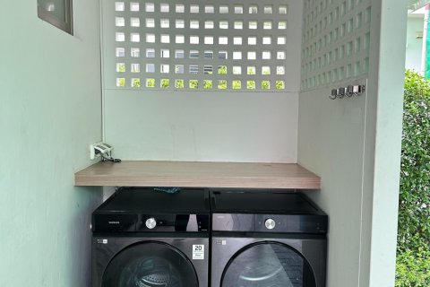 Maison à Samut Prakan, Thaïlande 4 chambres № 154392 - photo 27