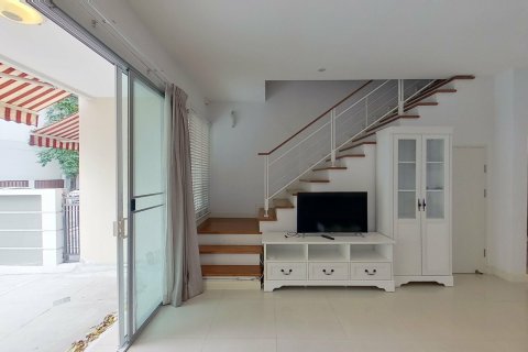 Таунхаус в Чом Тхонге, Бангкок, Таиланд с 3 спальнями  № 154394 - фото 8