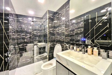 Condo in Bang Lamung, Thailand, 1 bedroom  № 118382 - photo 9