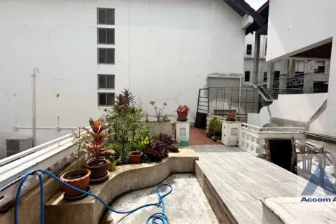 Haus in Watthana, Bangkok, Thailand 4 Schlafzimmer № 215644 - Foto 2