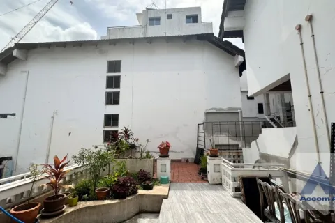 Maison à Watthana, Bangkok, Thaïlande 4 chambres № 215644