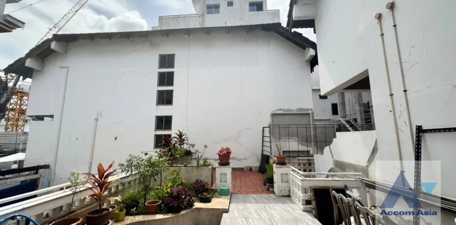 Haus in Watthana, Bangkok, Thailand 4 Schlafzimmer № 215644