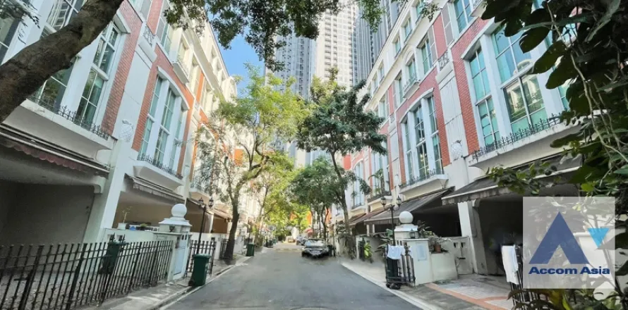 Haus in Watthana, Bangkok, Thailand 4 Schlafzimmer № 215642
