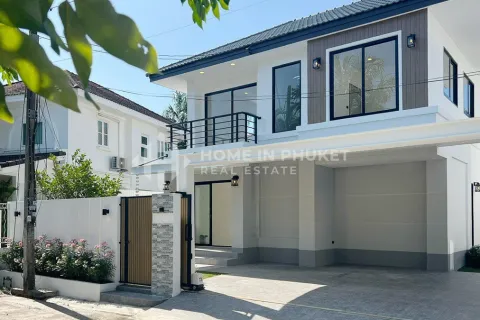 House in Chalong, Thailand 4 bedrooms № 161438
