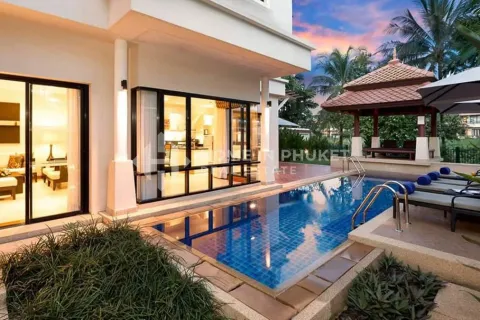 Maison à Phuket, Thaïlande 4 chambres № 161437