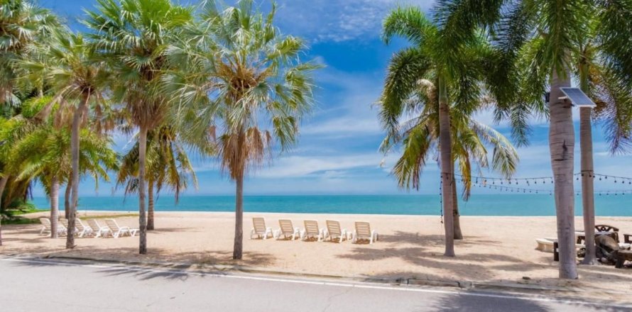 Studio in the Condo in Cha-am, Thailand  № 169198