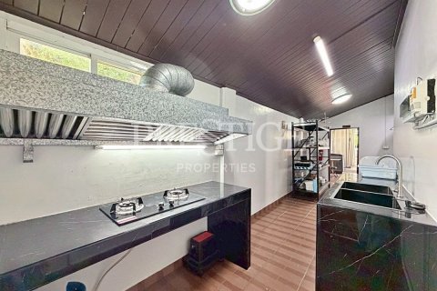 House in Pattaya, Thailand 6 bedrooms № 202030 - photo 12