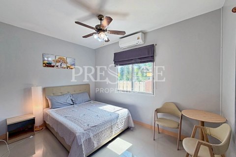 House in Pattaya, Thailand 6 bedrooms № 202030 - photo 27
