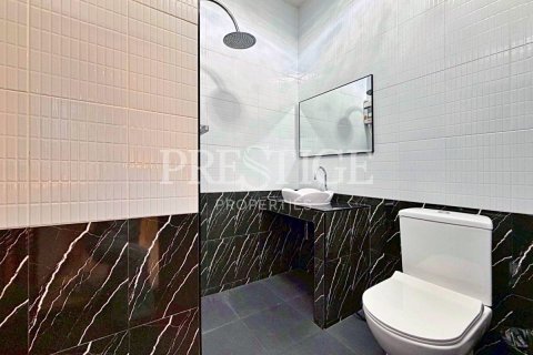 House in Pattaya, Thailand 6 bedrooms № 202030 - photo 15