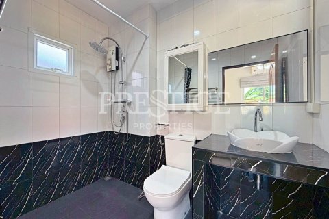 House in Pattaya, Thailand 6 bedrooms № 202030 - photo 26