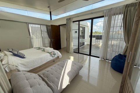 Villa in Phuket, Thailand 5 bedrooms № 147110 - photo 9
