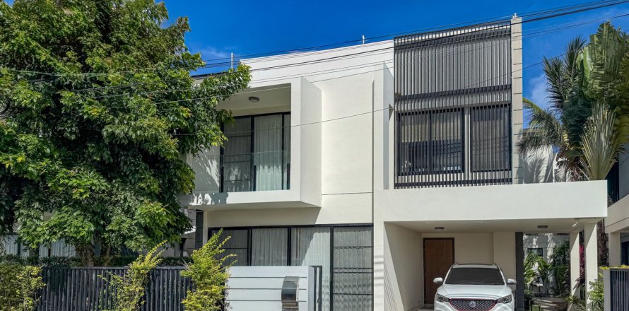 Вилла в Пхукете, Таиланд с 5 спальнями  № 147110