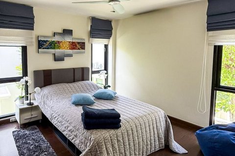 Villa in Phuket, Thailand 5 bedrooms № 147110 - photo 11