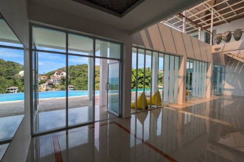 Villa in Surat Thani, Thailand 6 bedrooms № 117228 - photo 4