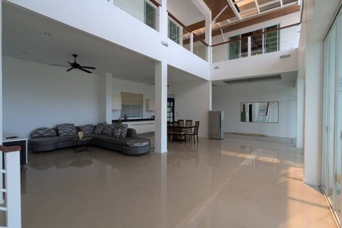 Villa in Surat Thani, Thailand 6 bedrooms № 117228 - photo 9