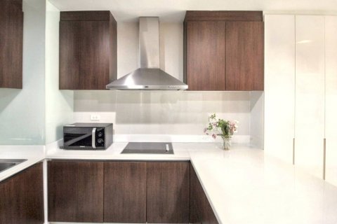 Кондоминиум с 2 спальнями в Бангкоке, Таиланд № 117232 - фото 5