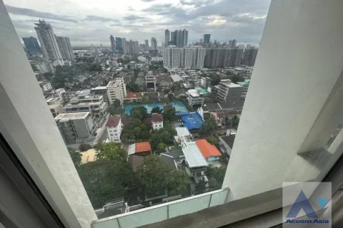 Duplex in Yan Nawa, Bangkok, Thailand 2 bedrooms № 214547 - photo 17