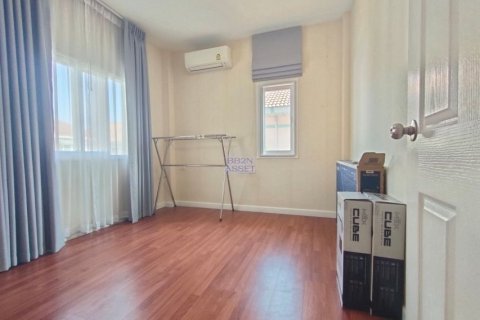 Maison à Nonthaburi, Thaïlande 3 chambres № 164571 - photo 8