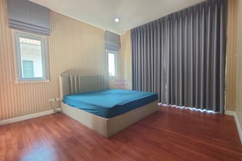 Maison à Nonthaburi, Thaïlande 3 chambres № 164571 - photo 5