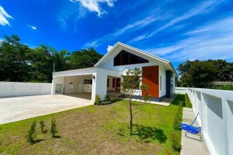 House in San Kamphaeng, Thailand 3 bedrooms № 164569