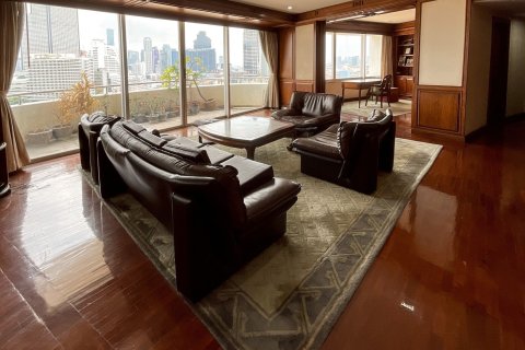 Condo à Khlong San, Bangkok, Thaïlande, 3 chambres  № 164573