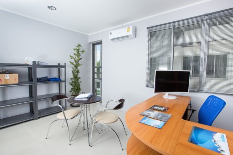 Townhouse à Samut Prakan, Thaïlande 6 chambres № 164574 - photo 12