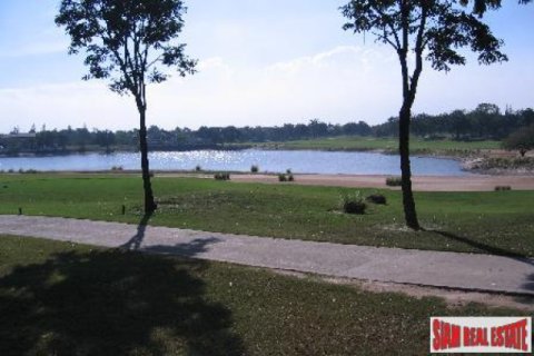 Land in Cha-am, Thailand 3252 sq.m. № 202481 - photo 4