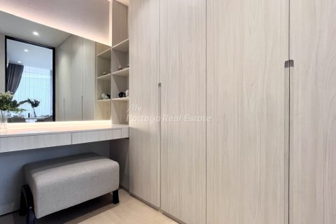 Condo in Pattaya, Thailand, 2 bedrooms  № 151032 - photo 12