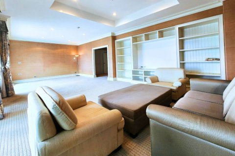Condo in Cha-am, Thailand, 6 bedrooms  № 137173 - photo 25