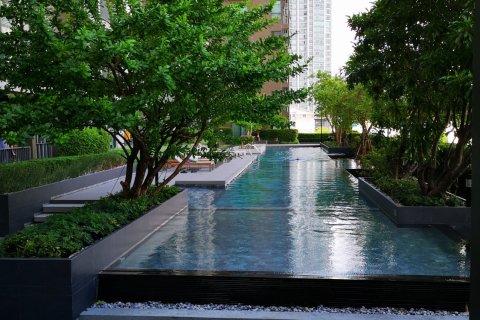 Кондоминиум с 2 спальнями в Дин Даенге, Бангкок, Таиланд № 137175 - фото 16