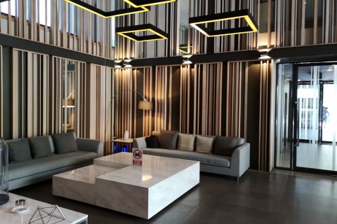 Кондоминиум с 2 спальнями в Дин Даенге, Бангкок, Таиланд № 137175 - фото 12