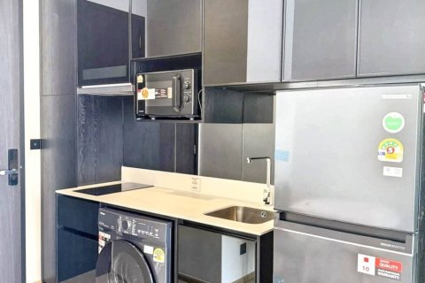 Studio dans le Condo à Bangkok, Thaïlande  № 173040 - photo 6