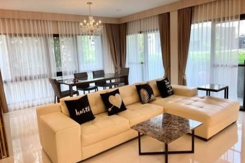 Дом в Банг Каео, Таиланд с 5 спальнями № 144987 - фото 3