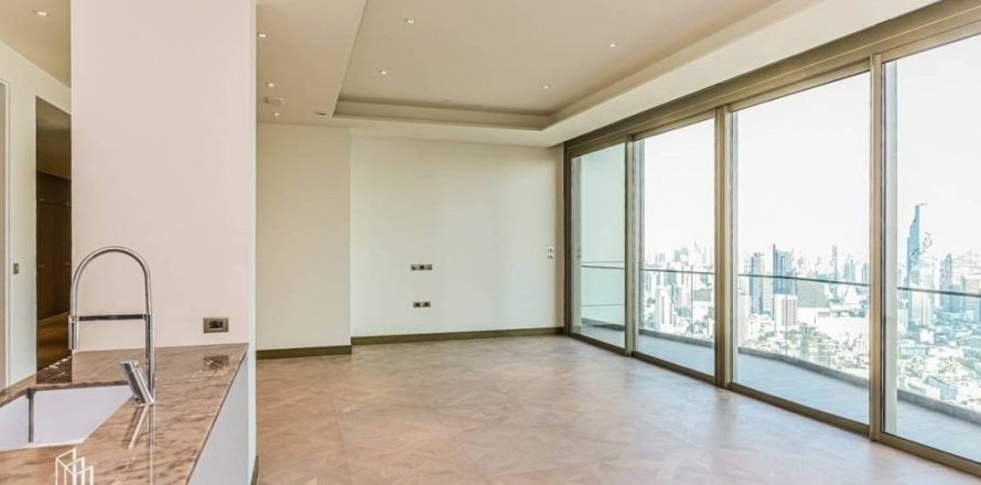 Condo in Khlong San, Bangkok, Thailand, 3 bedrooms  № 134097