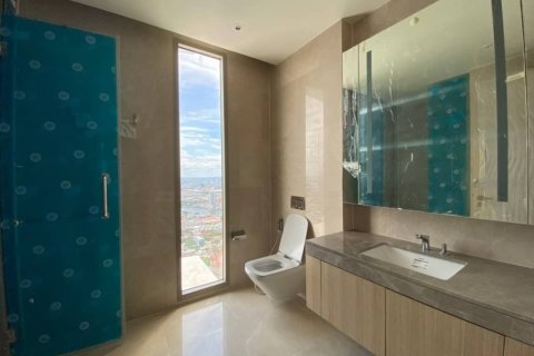 Condo in Khlong San, Bangkok, Thailand, 3 bedrooms  № 134097 - photo 10