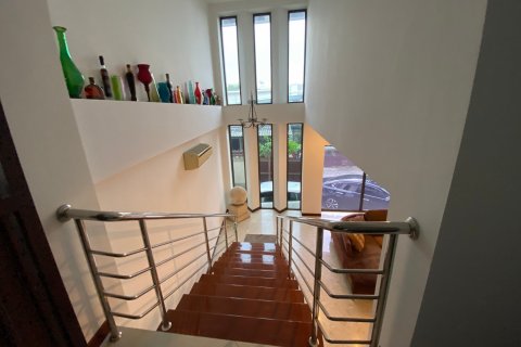 Villa in Phra Khanong, Bangkok, Thailand 4 bedrooms № 134096 - photo 9