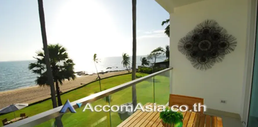 Studio in the Condo in Bang Lamung, Thailand № 218521