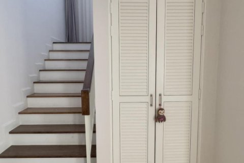 Haus in Bang Khen, Bangkok, Thailand 4 Schlafzimmer № 219111 - Foto 11