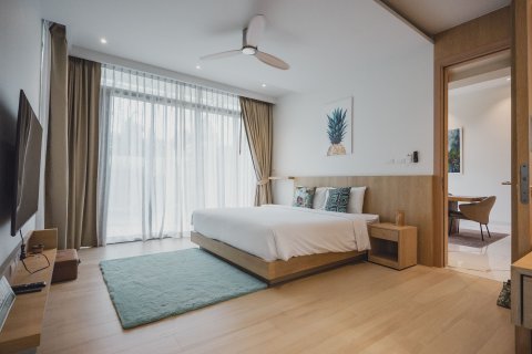 Villa à Phuket, Thaïlande 6 chambres № 167696 - photo 2