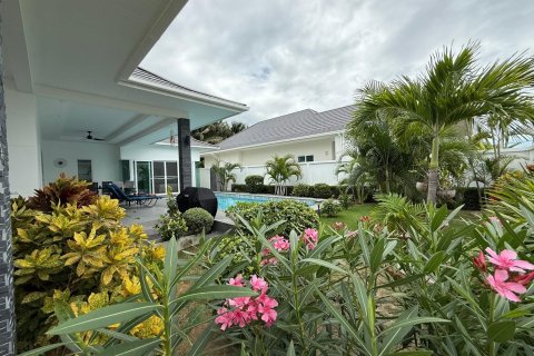 Вилла в Хуа Хине, Таиланд с 3 спальнями № 138890 - фото 3