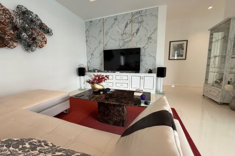 Вилла в Хуа Хине, Таиланд с 3 спальнями № 138890 - фото 16