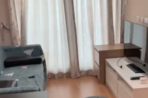 Студия в кондо в Клонг Тоэй, Бангкок, Таиланд № 138886 - фото 1