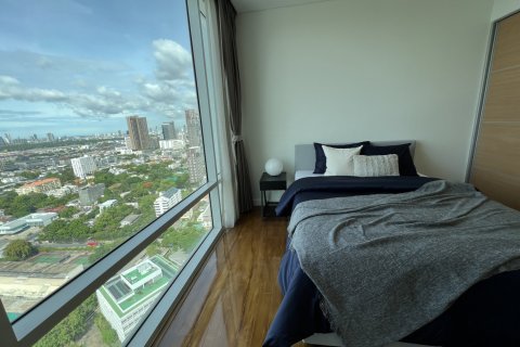 Condo in Bangkok, Thailand, 3 bedrooms № 181258 - photo 28