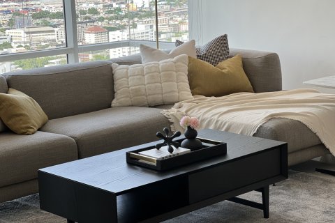 Condo in Bangkok, Thailand, 3 bedrooms № 181258 - photo 16