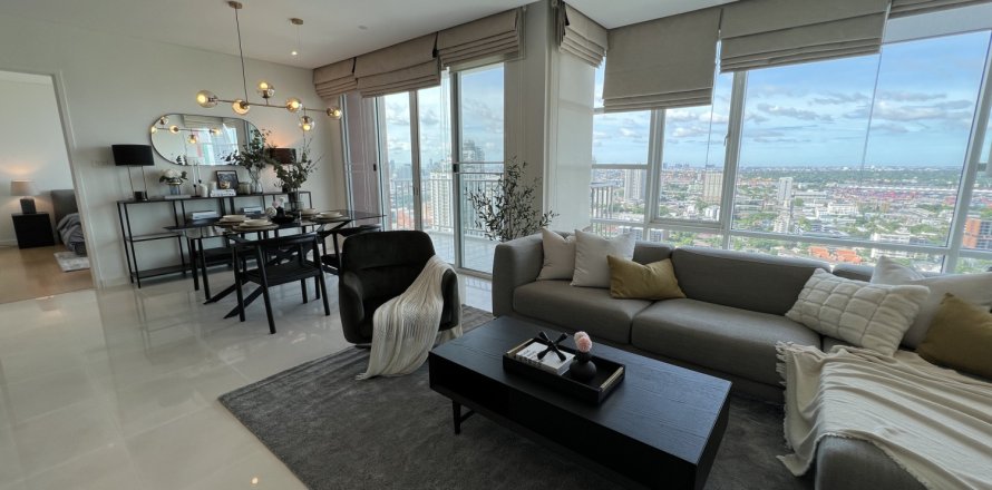 Condo in Bangkok, Thailand, 3 bedrooms № 181258