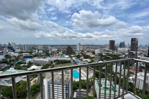 Condo in Bangkok, Thailand, 3 bedrooms № 181258 - photo 9