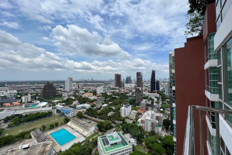Condo in Bangkok, Thailand, 3 bedrooms № 181258 - photo 10